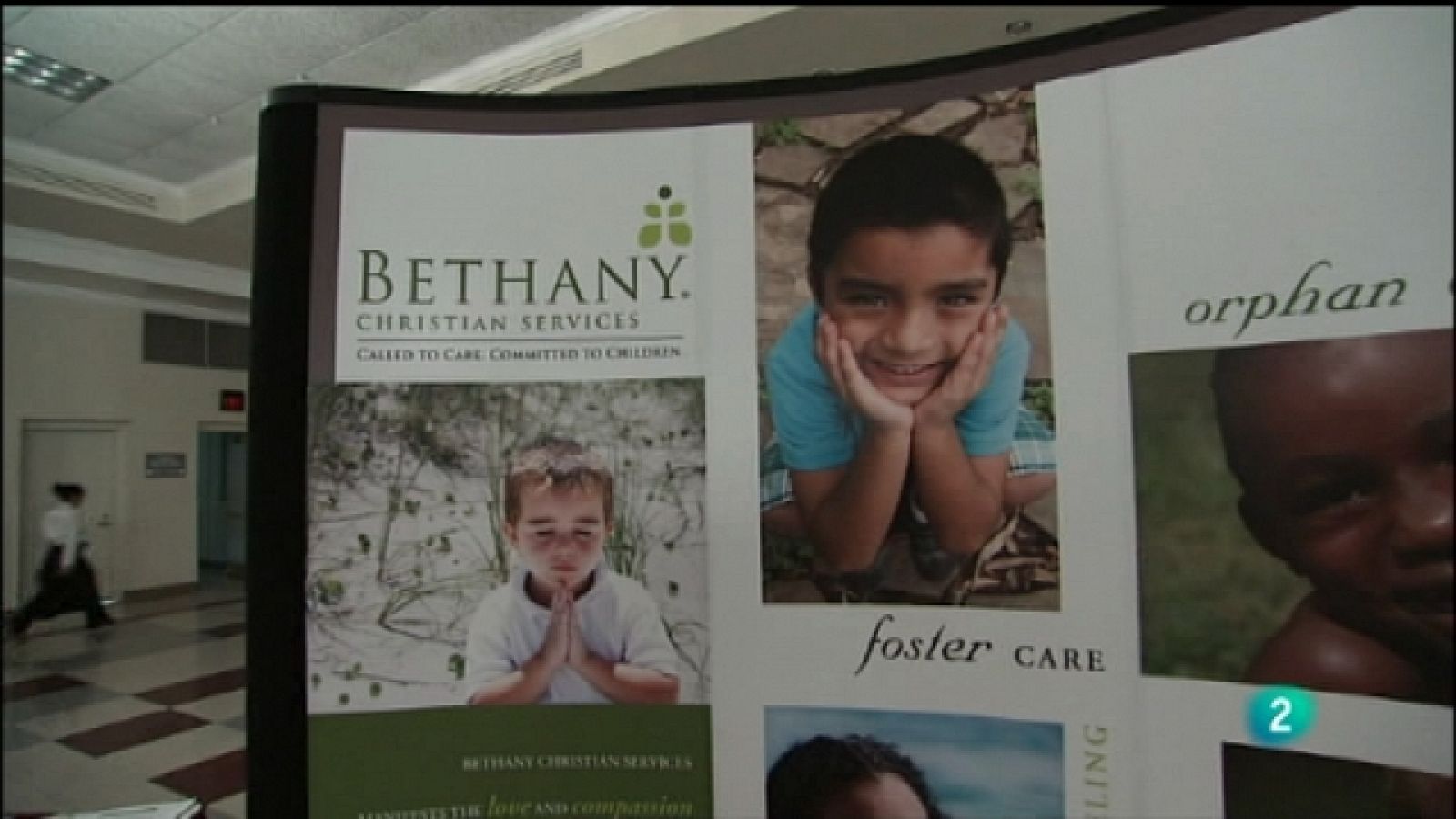 La noche temática: Infancia sin padres - Los niños de la pasarela - Ver ahora