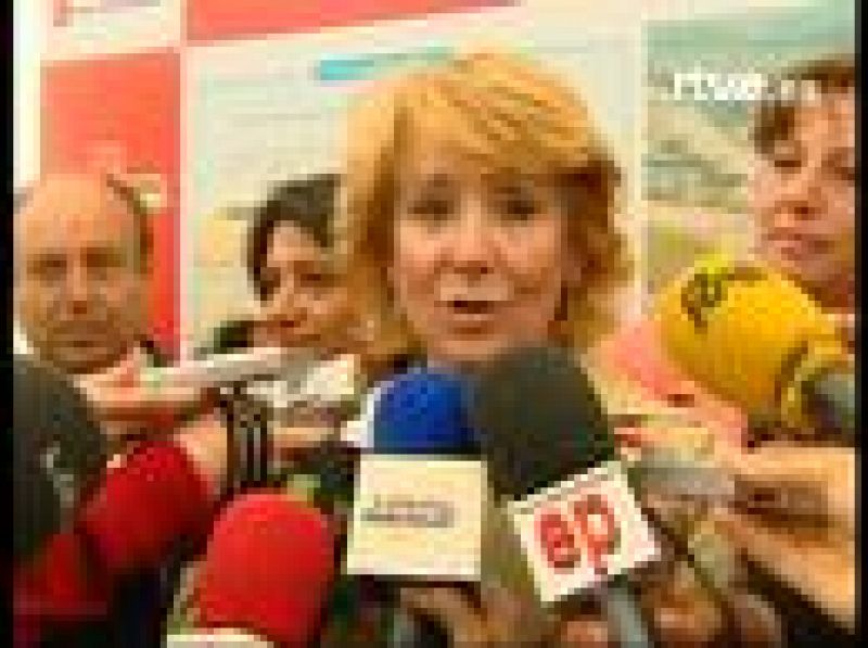 La presidenta de la comunidad de Madrid, Esperanza Aguirre, ha dicho que no piensa presentar una candidatura alternativa a la de Mariano Rajoy.