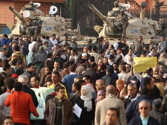 Telediario 1 - Telediario 2 en 4' - 31/01/11