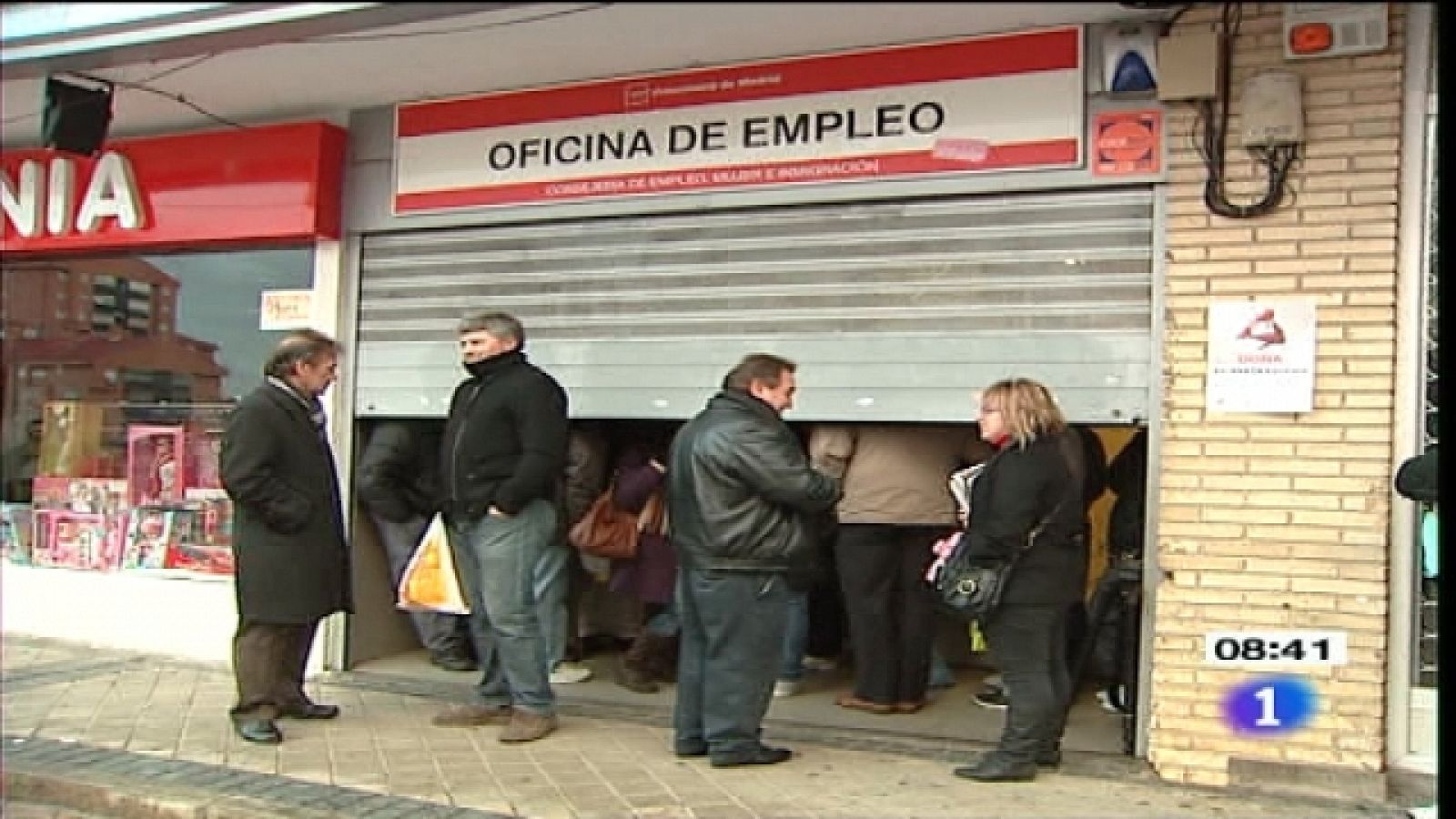 Telediario - 8.30 horas - 01/02/11 | Ver