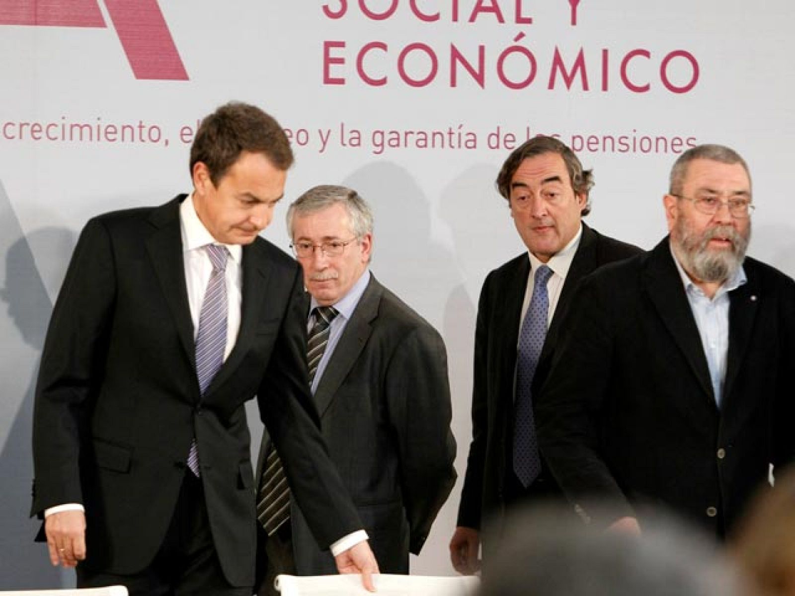 Firma del pacto social en la Moncloa