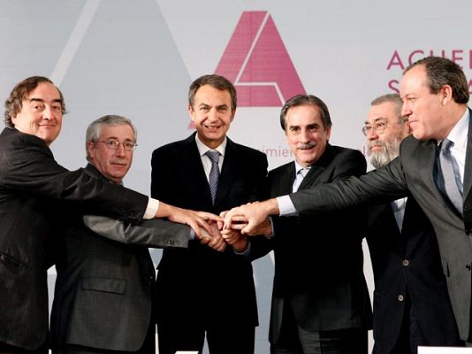  - Zapatero valora el acuerdo social