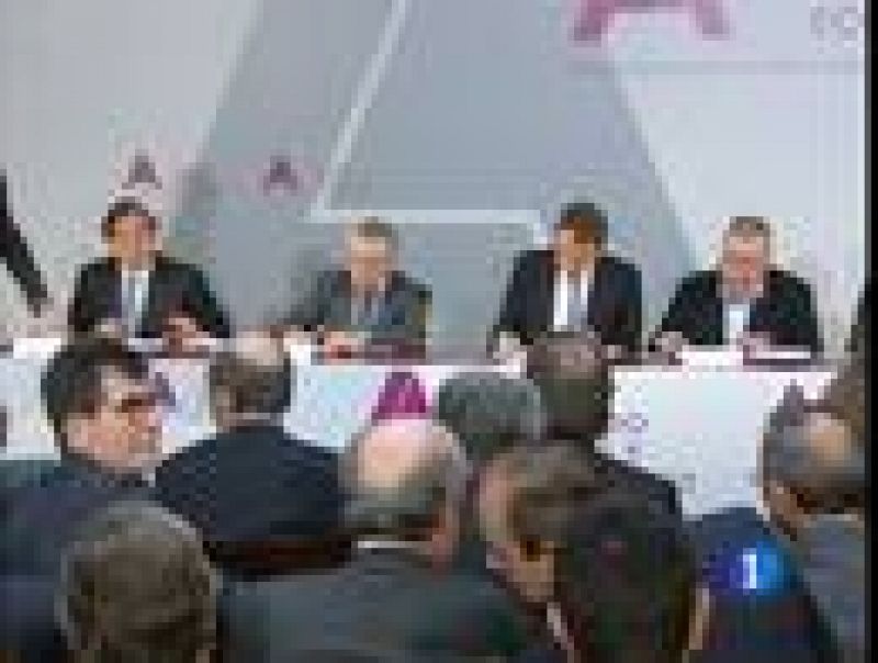 El Gobierno y los agente sociales han firmado en La Moncloa el pacto social y económico 