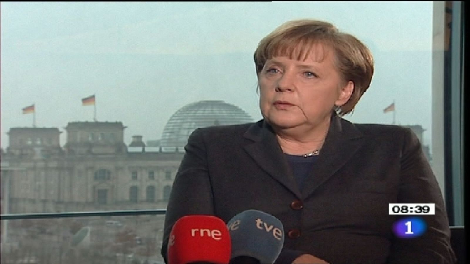 Telediario - 8.30 horas - 03/02/11 | Ver