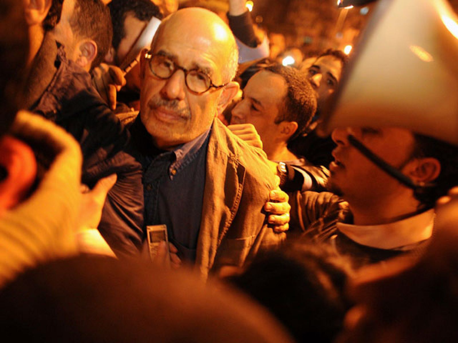 El rostro más conocido es el de Mohamed El Baradei, el Premio Nobel de la Paz que dirigió la Agencia Internacional de la Energía Atómica.