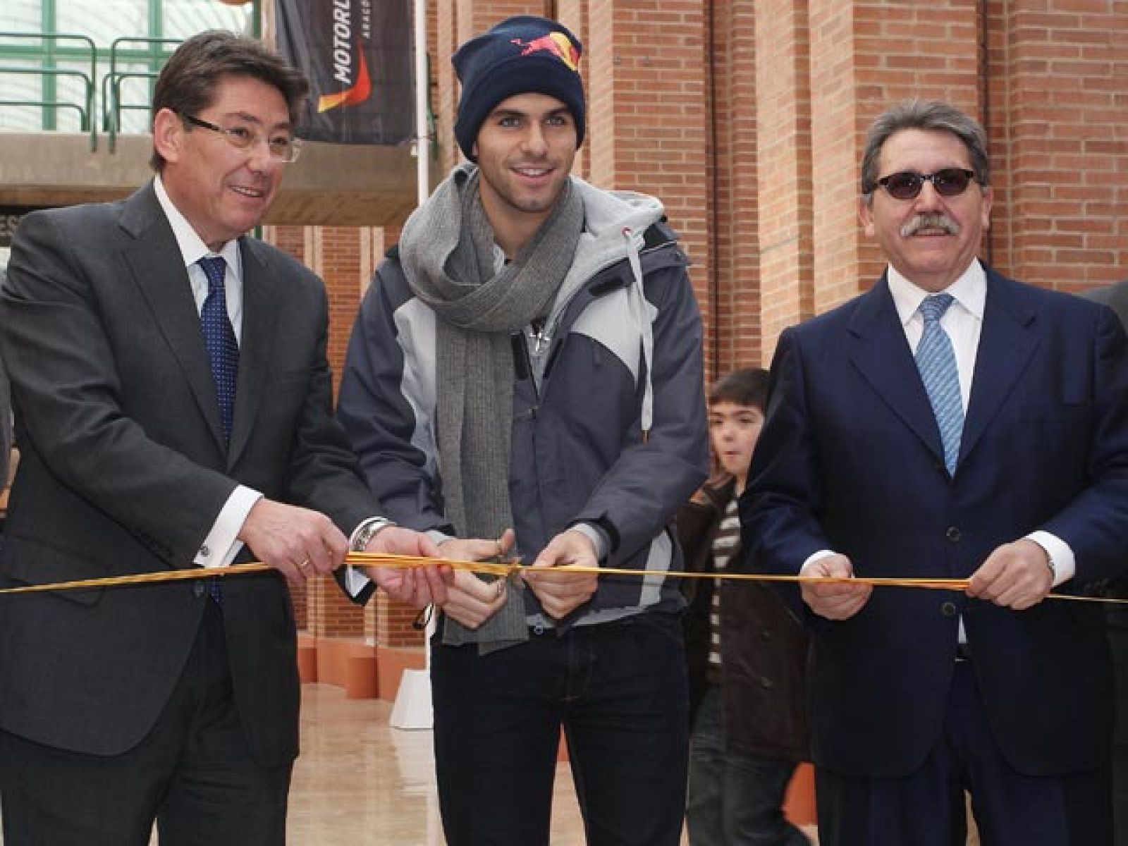 Jaime Alguersuari ha sido el invitado de excepción en la inauguración del Motor Show Festival, que se celebra en el circuito Motorland Aragón de Alcañiz