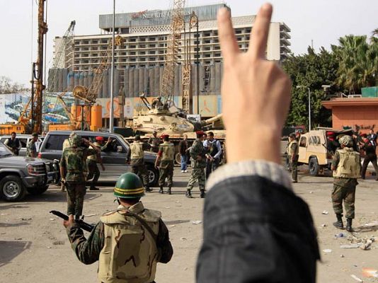 Telediario 1 - Telediario 2 en 4' - 04/02/11