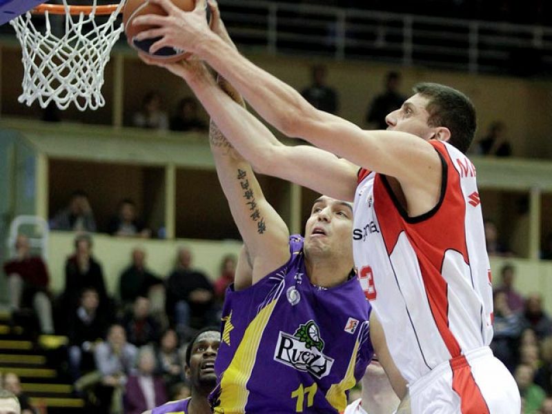 El Blancos de Rueda Valladolid ha logrado su victoria más amplia en 11 años al derrotar al Assignia Manresa por 90-64, +26. Los pucelanos jugaron a un nivel extraordinario tras el descanso.