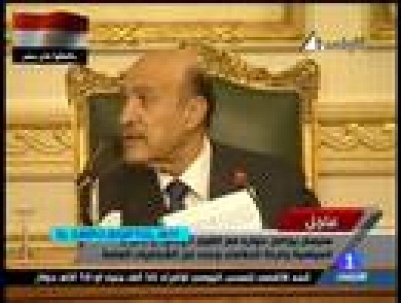 Suleiman se reune por primera vez con representantes de la oposición egipcia 