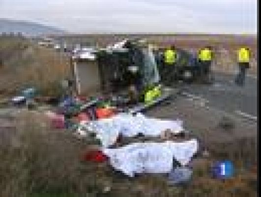 Telediario 1 - Graves accidentes de tráfico