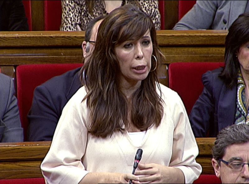 El pleno del Parlament de Cataluña ha autorizado al Gobierno de la Generalitat a endeudarse