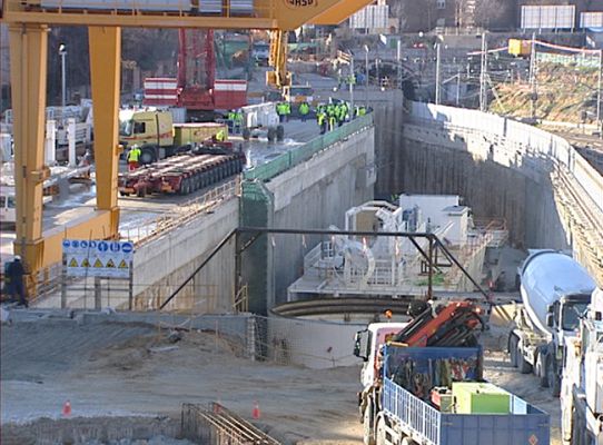 Telediario 1 - Conexión de las líneas del AVE