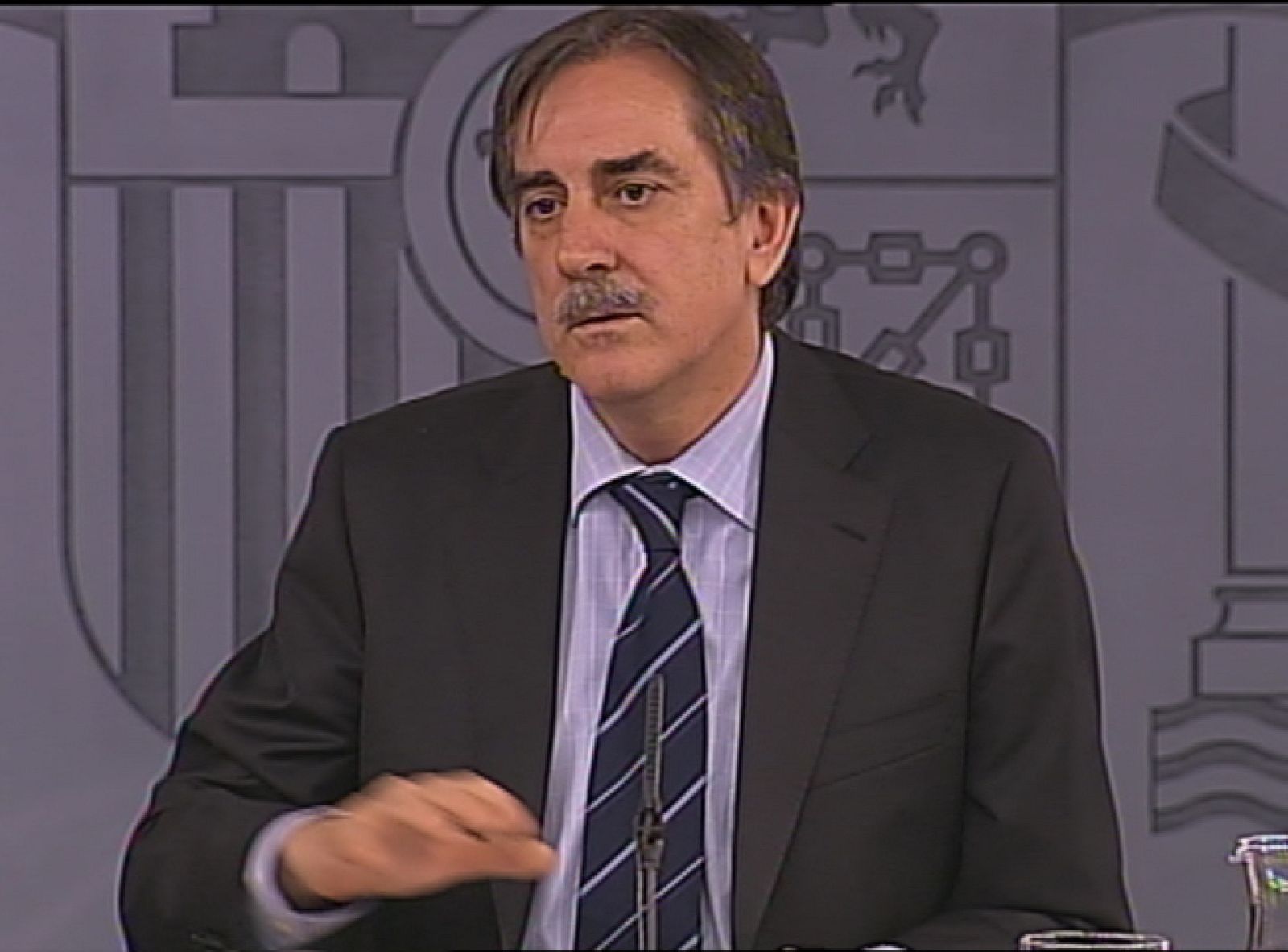 Ayuda de 400 euros para los parados que no cobren prestaciones y participen en cursos de formación