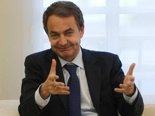 Telediario 1 - Zapatero sale en defensa de Contador