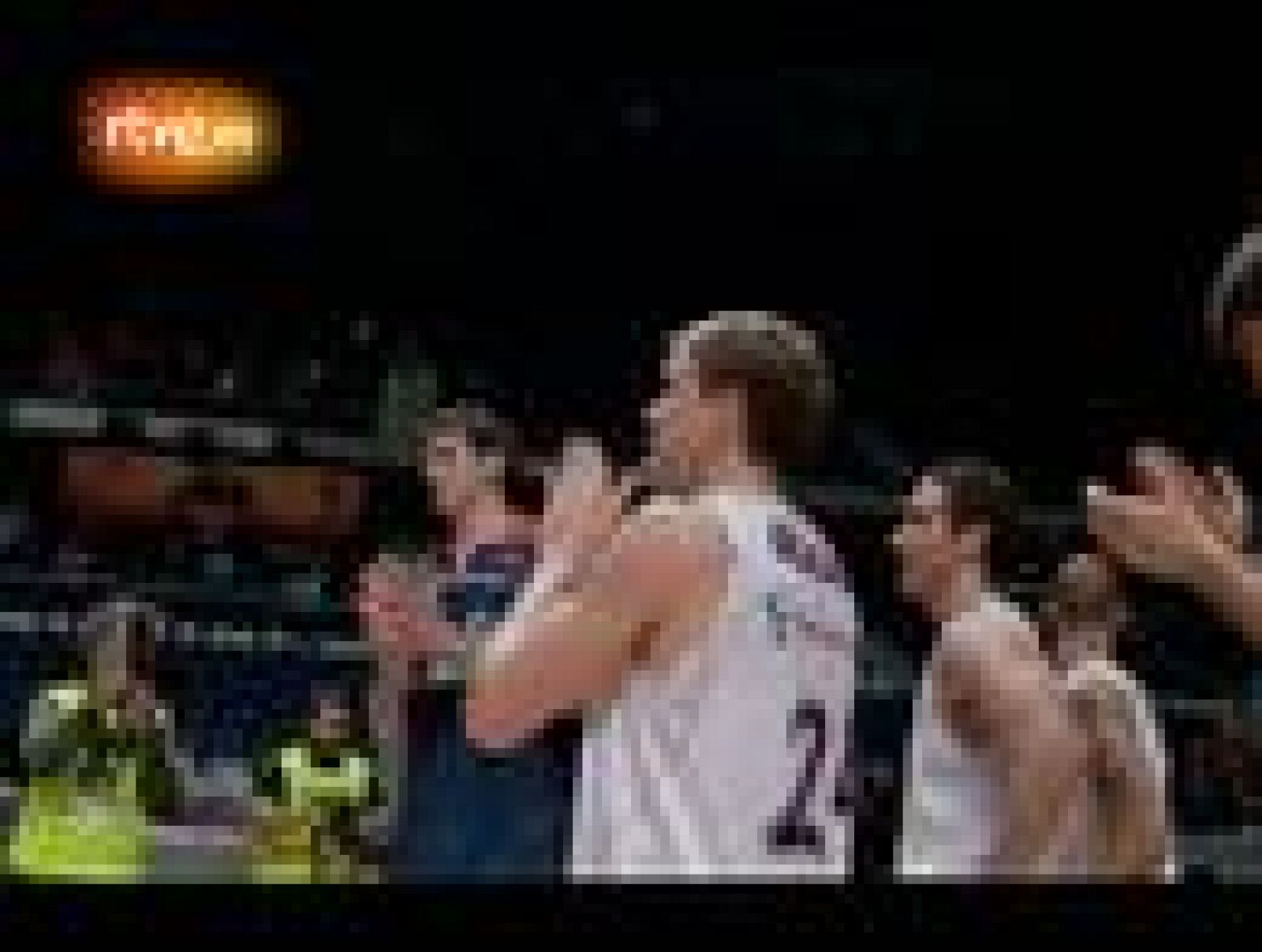 Baloncesto en RTVE: La fiel afición del Baskonia | RTVE Play