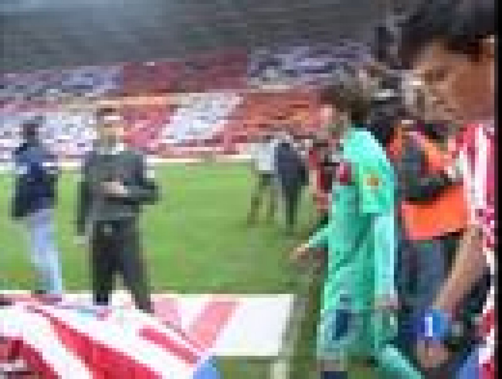 El Barça roza la derrota en El Molinón | Ver