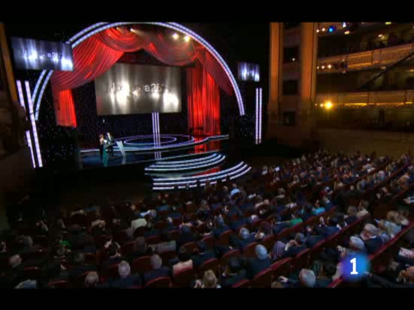  Chris Sparling, premio al Mejor  Guion Original por 'Buried'