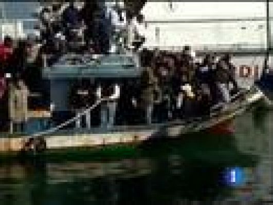 Telediario 1 - Emigración masiva de tunecinos