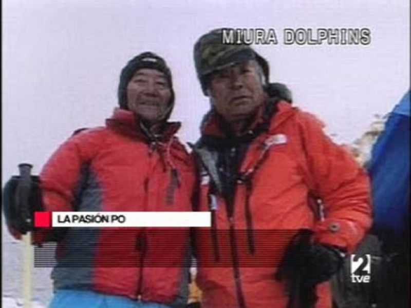 Un hombre de 75 años escala el Everest