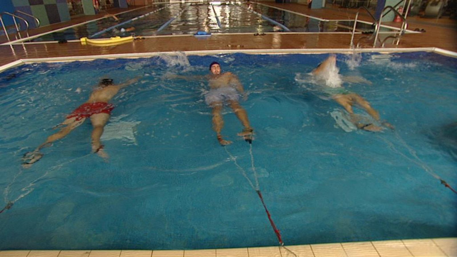 En la sección "Inventa", de Fábrica de ideas de TVE, conocemos al inventor de Nadathlon, un nadador estático