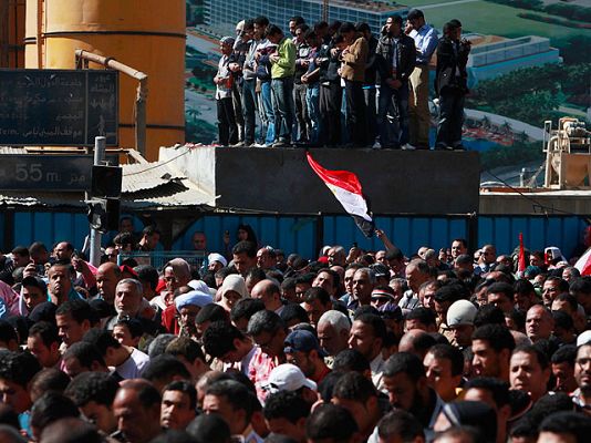  - Festejos por la ida de Mubarak