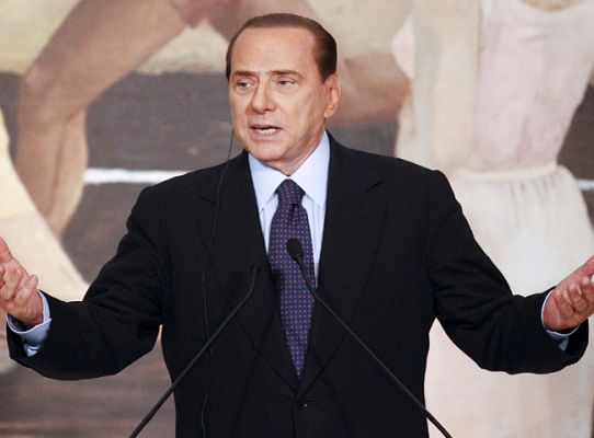 Berlusconi comienza a obtener apoyo