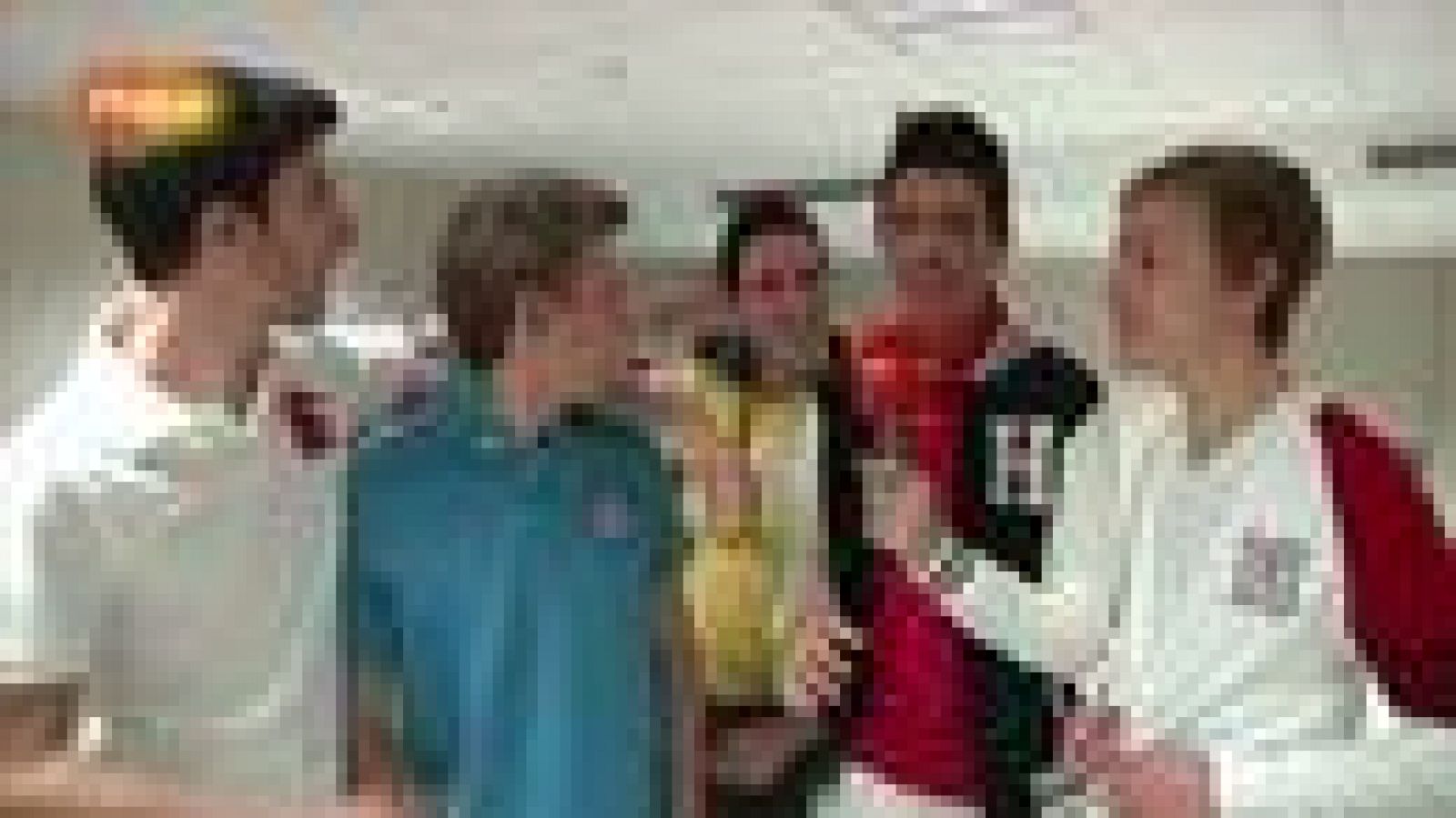 Destino Eurovisión - Auryn nos muestra el vestuario que lucirá en la gala - Eurovisión | Ver