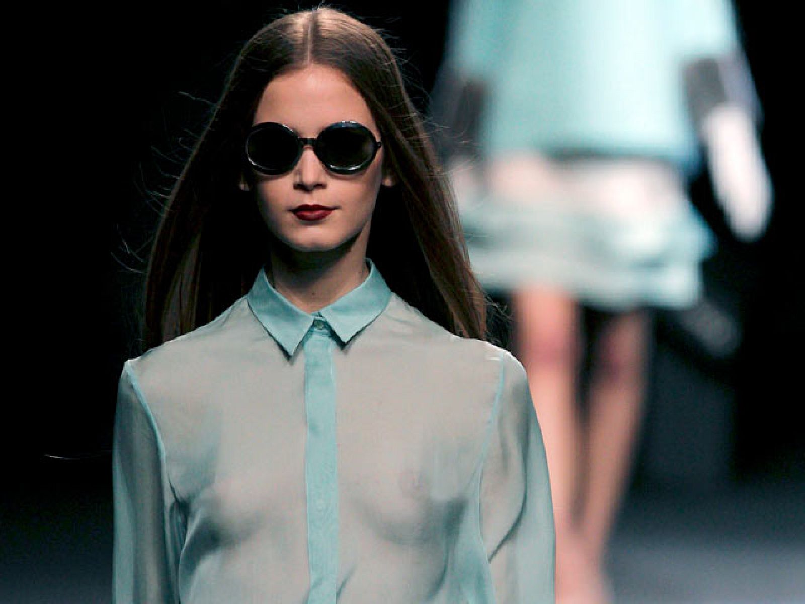 Desfile íntegro de Duyos en la Cibeles Madrid Fashion Week 2011 | Ver