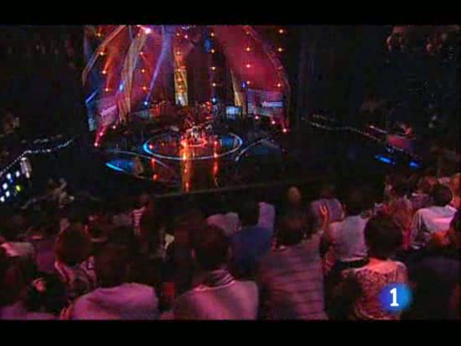 Destino Eurovision: Lucía Pérez canta "C'est la vie..." La cantante gallega, próxima representante de España en Eurovisión.