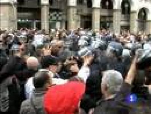 Telediario 1 - Telediario 2 en 4' - 19/02/11