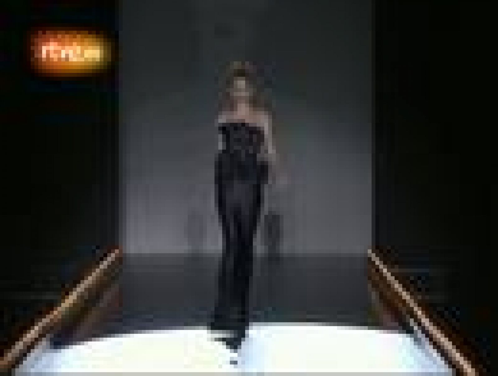 Roberto Torretta ha sido el encargado de cerrar la segunda Jornada de la Cibeles Madrid Fashion Week.