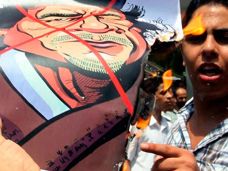  Un español que trata de salir de Libia: "Vienen a cargarse a la gente"