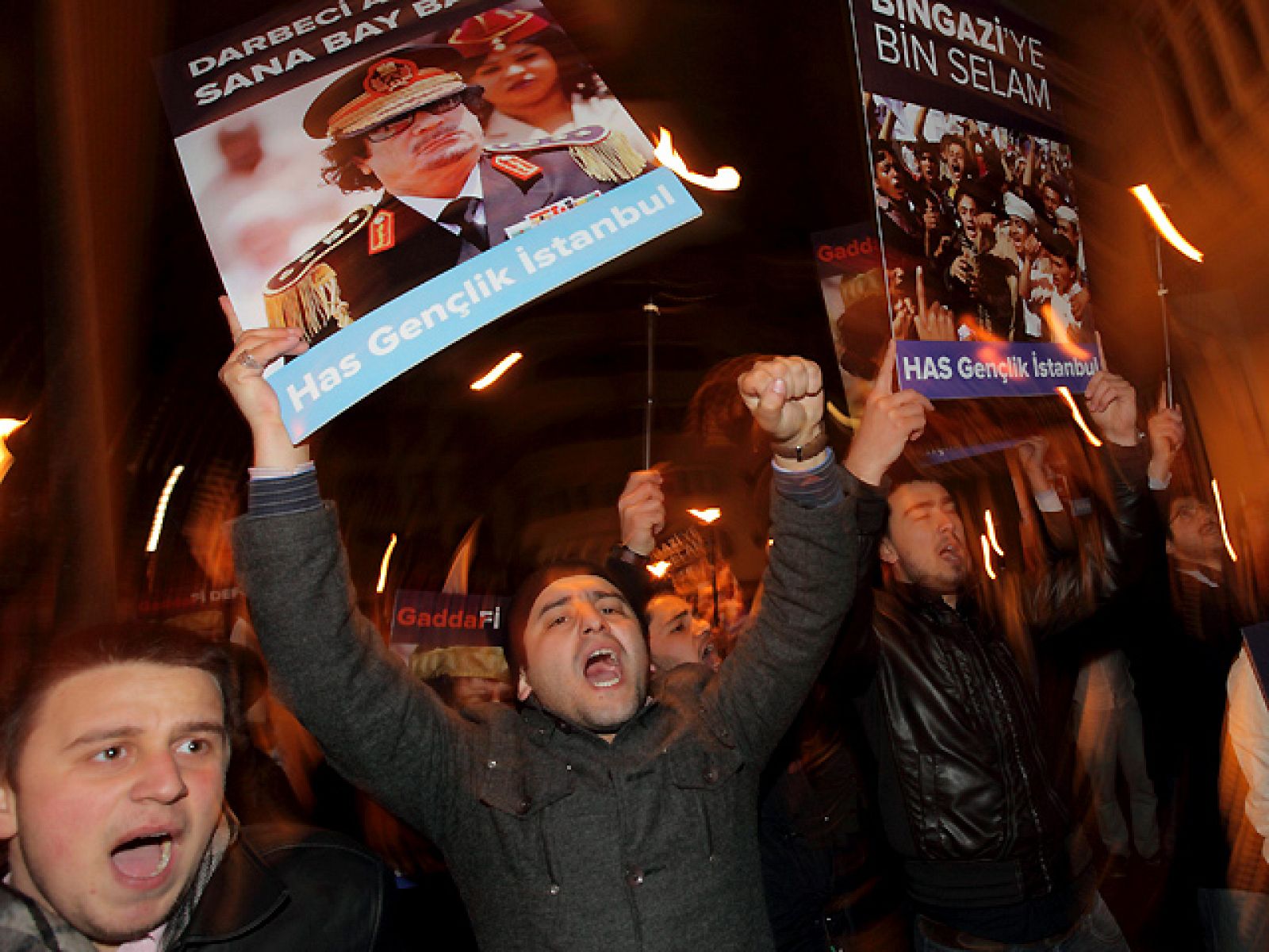 Un centenar de españoles quiere salir de Libia | Ver