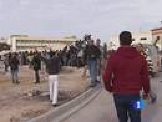 Un centenar de españoles quiere salir de Libia