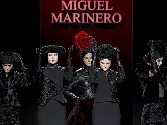  - Desfile íntegro de Miguel Marinero
