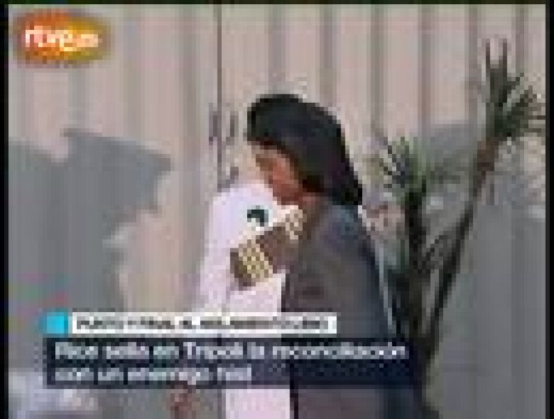Gadafi recibe a Condolezza Rice