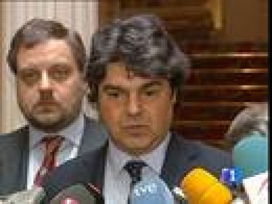  - Analizan las revueltas en el Magreb