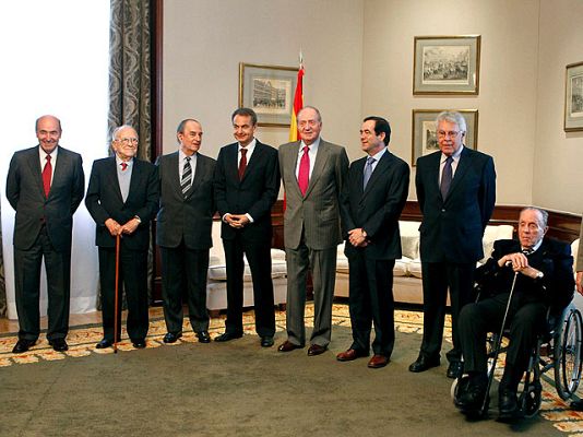  - Comida del rey con líderes políticos. Actos conmemorativos 23-F,