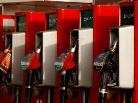  - El petróleo se dispara