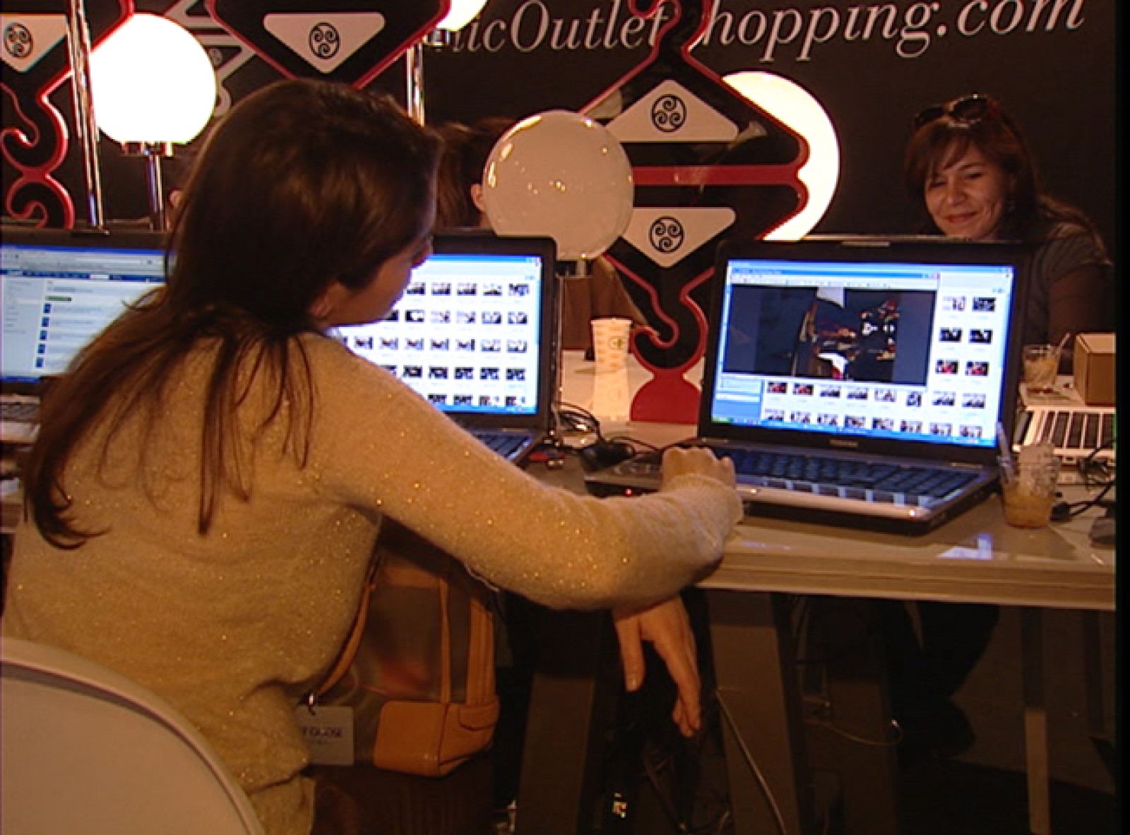 La moda no sólo se sigue en las pasarelas, también en Internet hay gente que marca estilo