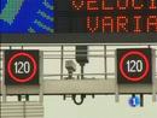Telediario 1 - El Gobierno reduce a 110km/h la velocidad máxima y baja los billetes de tren para ahorrar petróleo