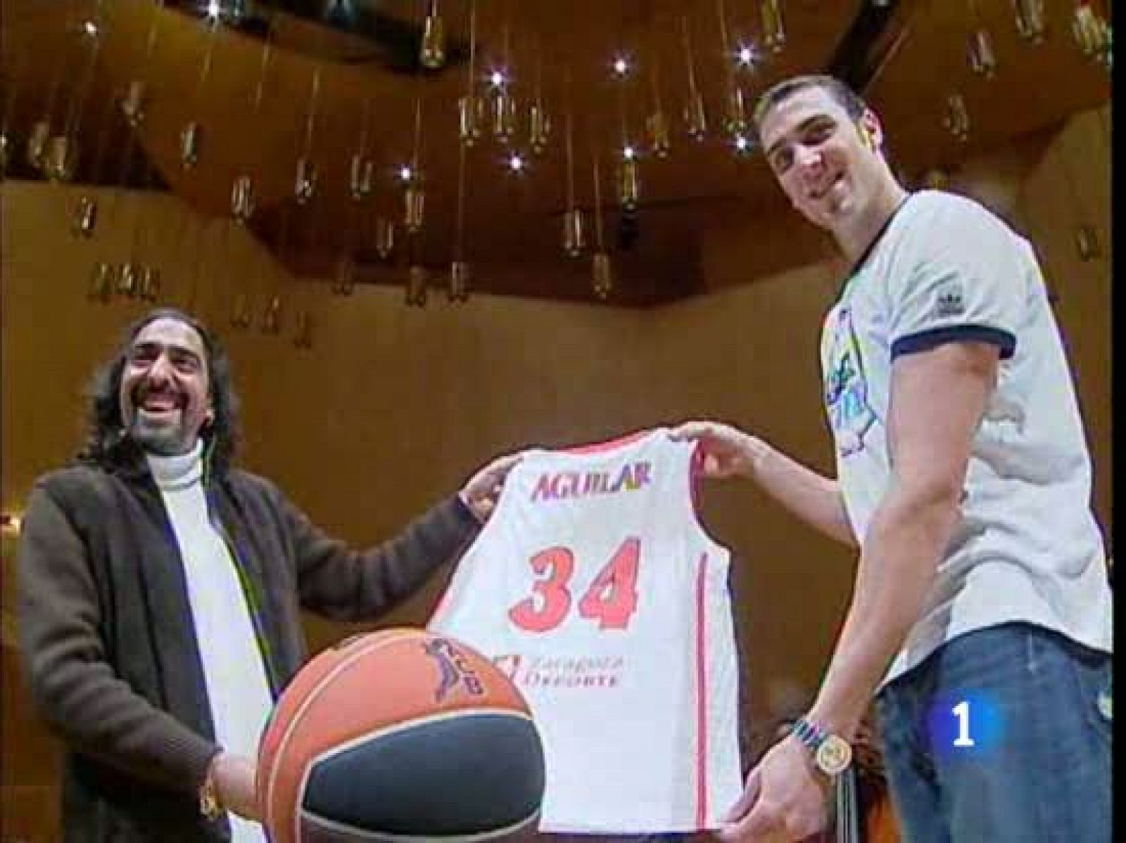 El Cigala y el basket intercambian su arte - Baloncesto en RTVE | Ver