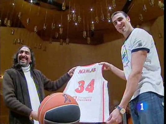 El Cigala y el basket intercambian su arte