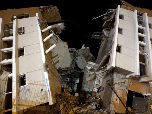 Telediario 1 - Chile, un año del terremoto