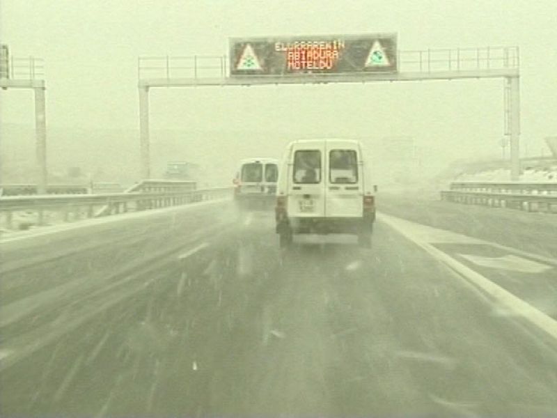 La bajada brusca de las temperaturas deja nevadas en País Vasco y Navarra