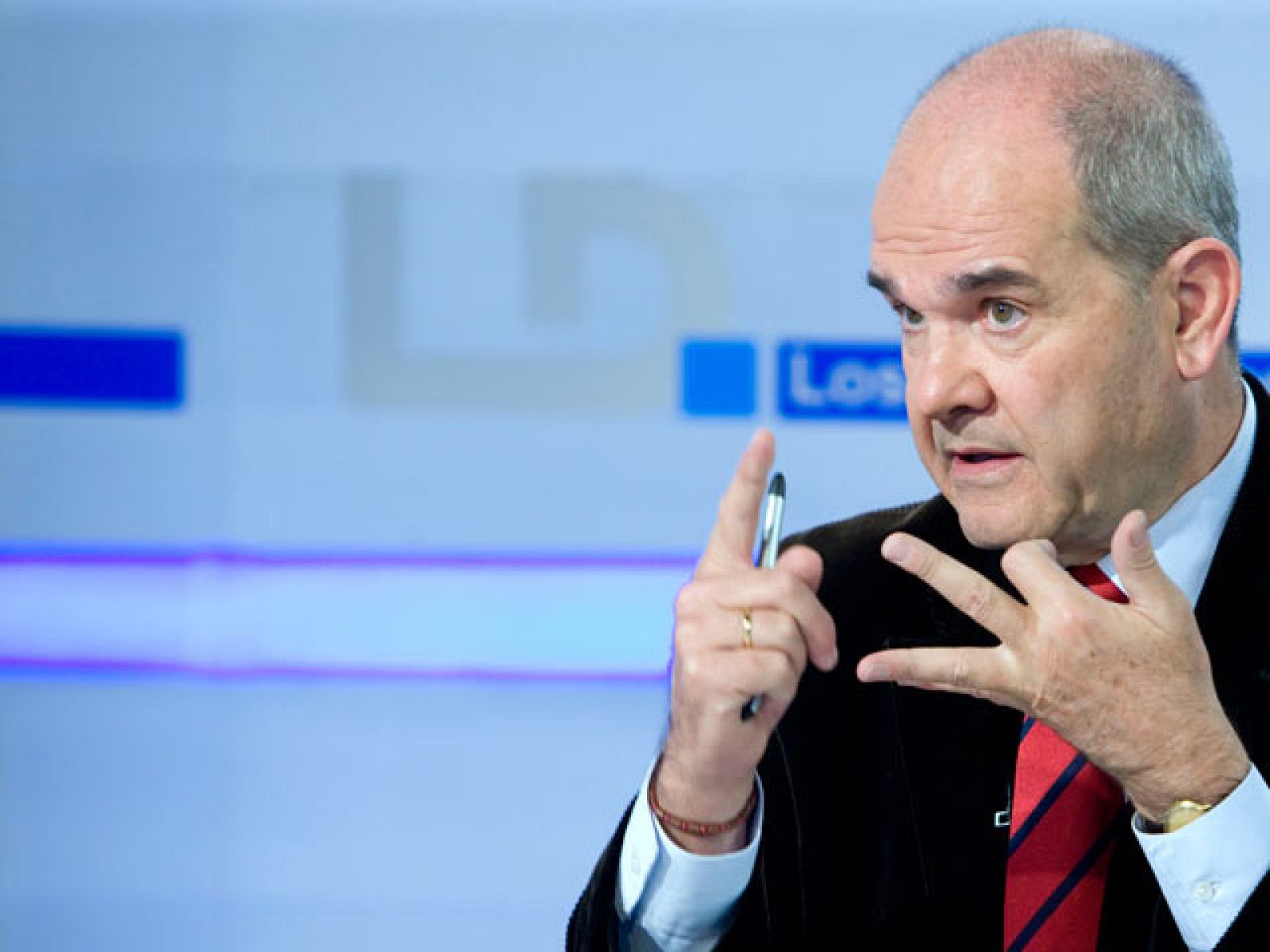 Chaves considera un "mal dato" el aumento del paro en febrero