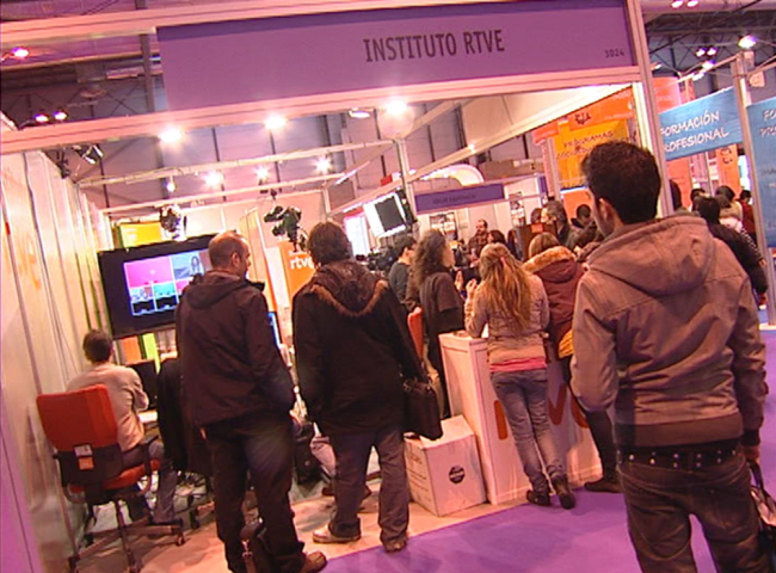 "Aula", Salón Internacional del Estudiante