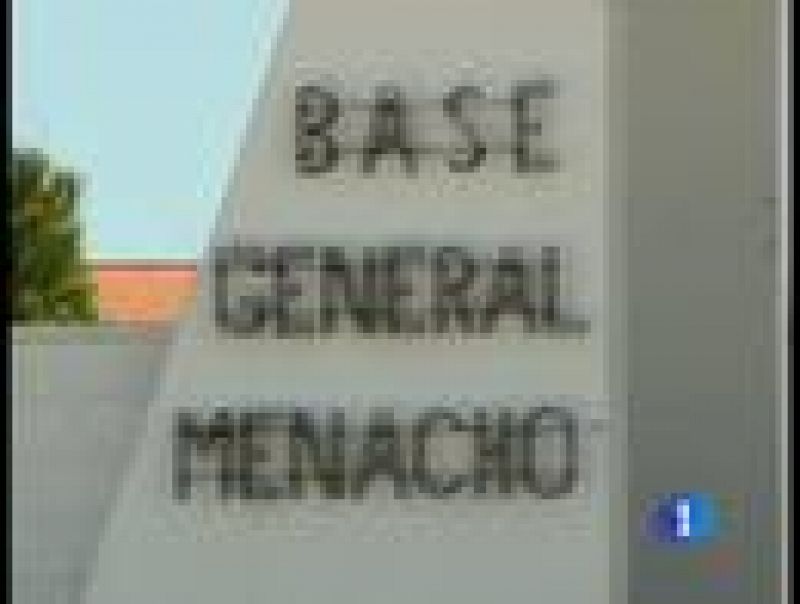 El Ejército releva temporalmente a los 10 militares que estaban al cargo de la seguridad de la base de Badajoz 