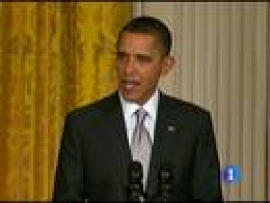 Telediario 1 - EE.UU. ha aprobado el uso de aeronaves militares y civiles para aliviar la situación de los refugiados en la frontera