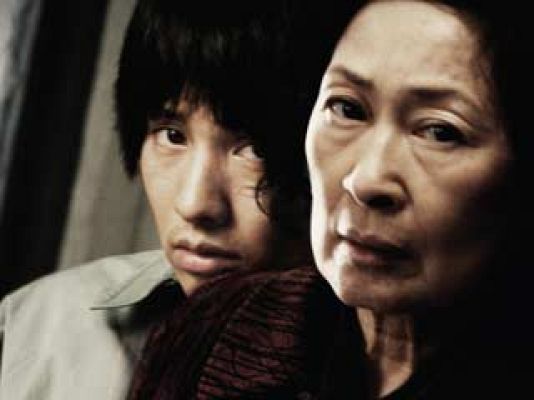 Días de cine - DVD: 'Mother' y 'Bambi'